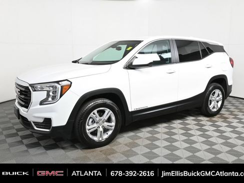 Certified 2024 GMC Terrain SLE image 2