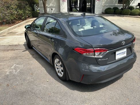 Used 2026 Toyota Corolla LE FWD image 8