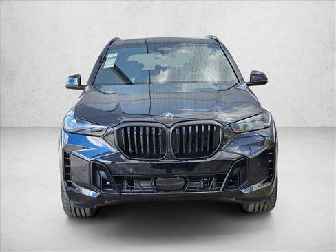 New 2026 BMW X5 xDrive40i w/ M Sport Package AWD/4WD image 2