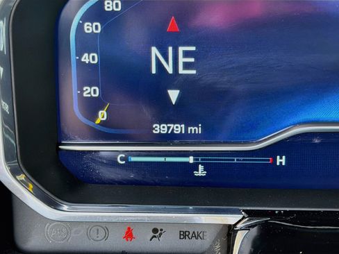 Used 2022 Chevrolet Silverado 1500 RST AWD/4WD image 18