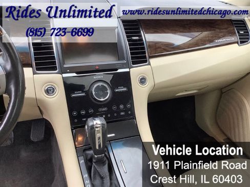 Used 2013 Ford Taurus Limited image 18