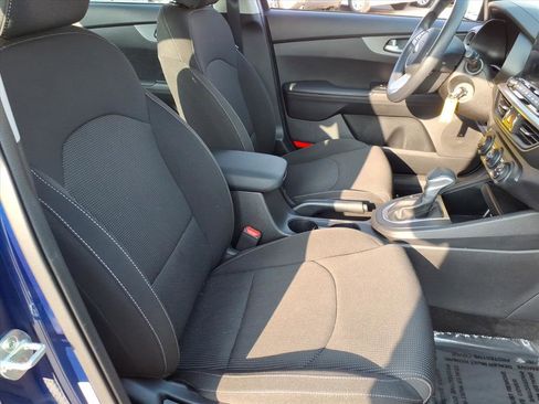 Used 2020 Kia Forte LXS FWD image 16