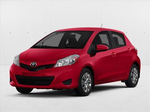 Used 2014 Toyota Yaris SE image 1