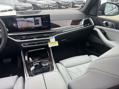 New 2026 BMW X5 xDrive40i AWD/4WD image 32