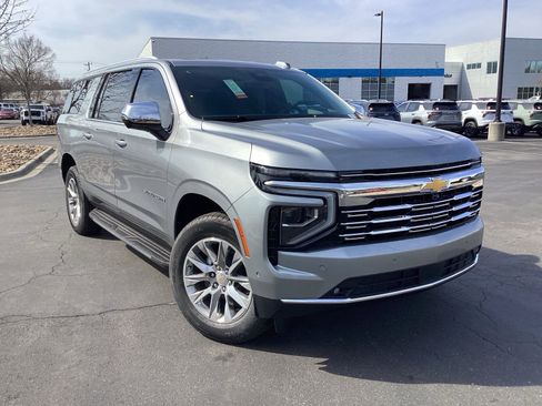 New 2026 Chevrolet Suburban Premier AWD/4WD image 7