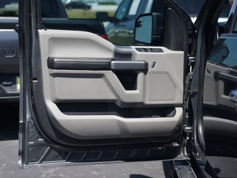 Used 2018 Ford F150 XLT w/ Equipment Group 301A Mid AWD/4WD image 30