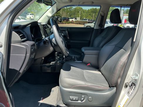 Used 2024 Toyota 4Runner TRD Off-Road Premium w/ Moonroof Package AWD/4WD image 12
