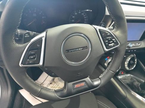 Used 2018 Chevrolet Camaro SS RWD image 14