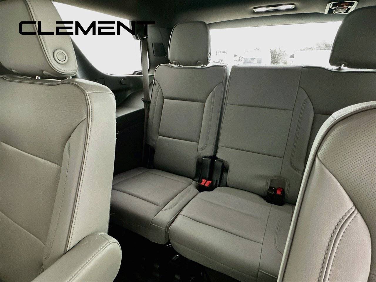 Used 2023 GMC Yukon SLT w/ SLT Premium Package AWD/4WD image 34
