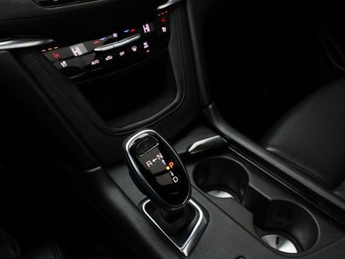 Used 2017 Cadillac XT5 Platinum image 19