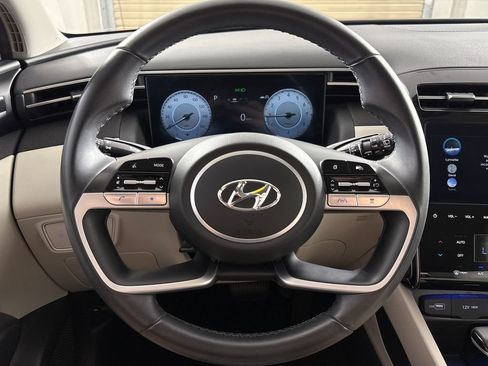 Certified 2024 Hyundai Tucson SEL w/ Convenience Package FWD image 17