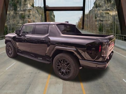 New 2026 GMC Hummer EV 4x4 Crew Cab image 8