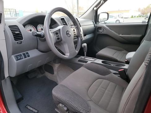 Used 2012 Nissan Frontier SV w/ Sport Appearance Pkg image 10