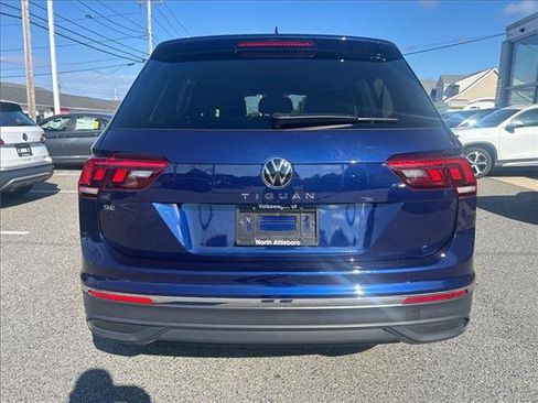 Certified 2023 Volkswagen Tiguan SE FWD image 6