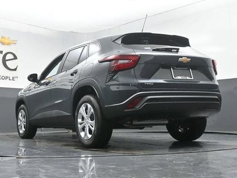 New 2026 Chevrolet Trax LS FWD image 5