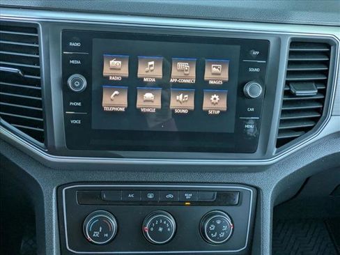 Used 2018 Volkswagen Atlas Launch Edition image 13