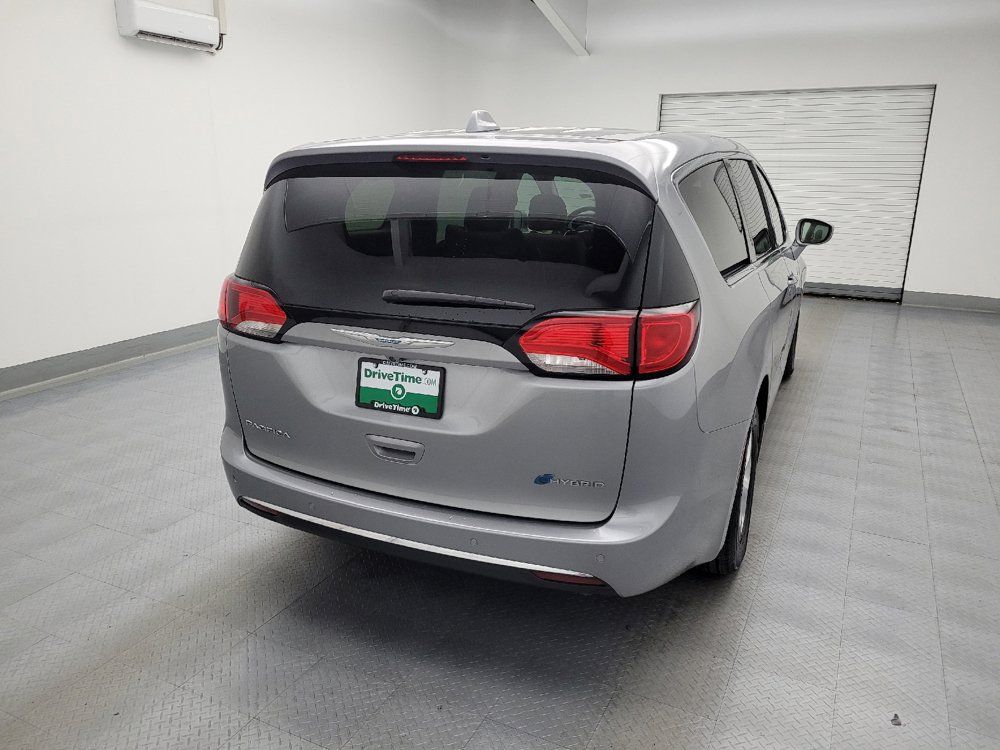 Used 2018 Chrysler Pacifica Touring Plus FWD image 7
