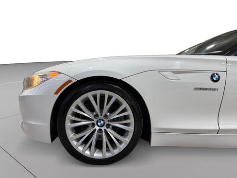 Used 2009 BMW Z4 sDrive35i image 9