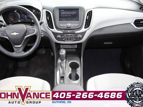 Used 2020 Chevrolet Equinox LT w/ Driver Convenience Package image 28
