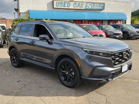 Used 2023 Honda CR-V Sport image 3
