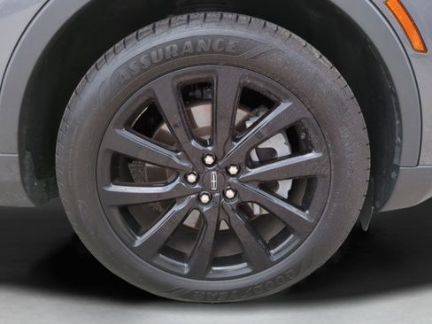 Used 2022 Lincoln Nautilus Reserve w/ Monochromatic Package FWD image 10