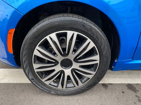 Used 2015 FIAT 500 Pop image 22