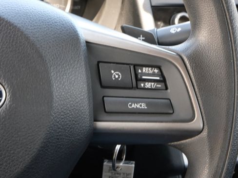 Used 2015 Subaru Impreza 2.0i Premium AWD/4WD image 38