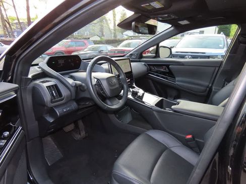 Used 2023 Toyota bZ4X AWD image 2