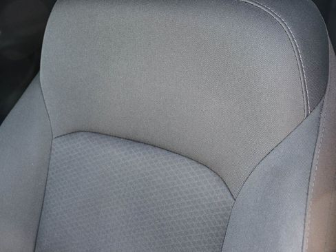 Used 2018 Chevrolet Malibu LT FWD image 25