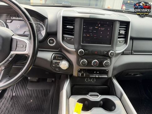 Used 2022 RAM 1500 Big Horn AWD/4WD image 17