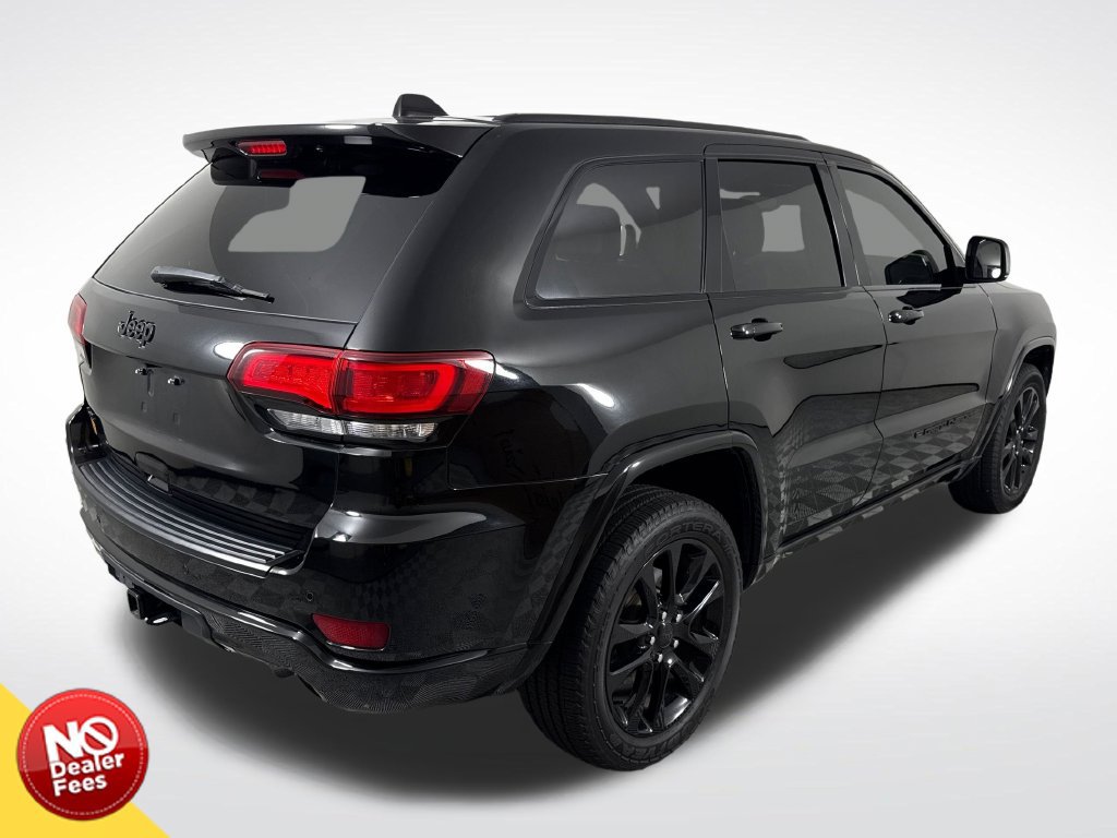 Used 2022 Jeep Grand Cherokee Laredo X AWD/4WD image 3