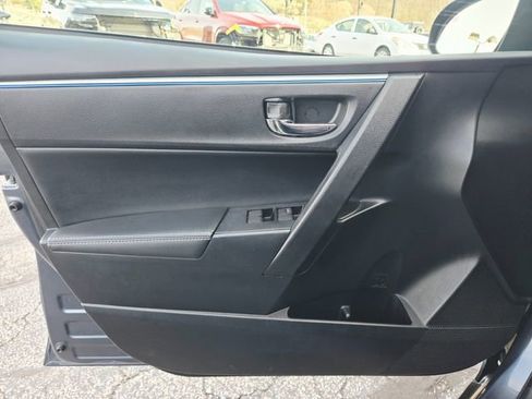 Used 2014 Toyota Corolla S image 31