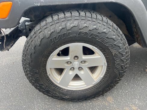 Used 2005 Jeep Wrangler Sport w/ 30" Tire & Wheel Group image 22