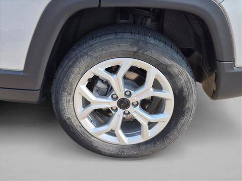 Used 2025 Jeep Compass Sport AWD/4WD image 7