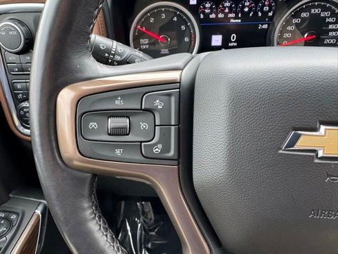 Certified 2022 Chevrolet Silverado 1500 High Country w/ Safety Package II AWD/4WD image 25
