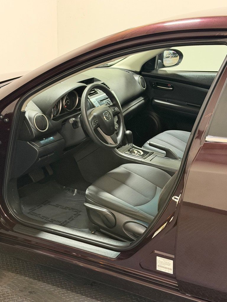 Used 2011 MAZDA MAZDA6 i Sport FWD image 11