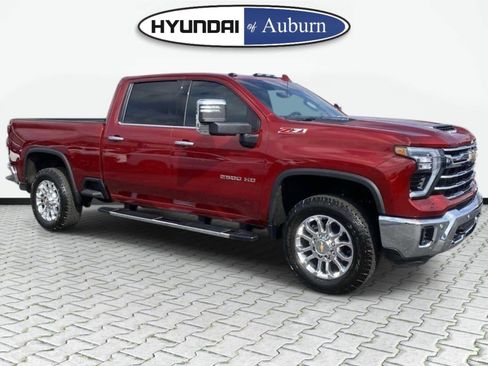 Used 2025 Chevrolet Silverado 2500 LTZ w/ LTZ Premium Package AWD/4WD image 1