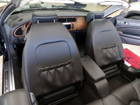 Used 2001 Jaguar XK8 Convertible RWD image 68