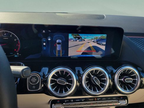 Certified 2025 Mercedes-Benz GLA 250 image 24