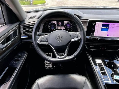 Used 2024 Volkswagen Atlas SEL Premium R-Line AWD/4WD image 19