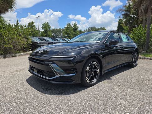 New 2026 Hyundai Sonata SEL FWD image 2