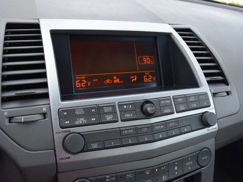 Used 2005 Nissan Maxima 3.5 SE image 23