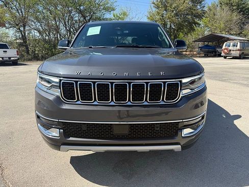 Used 2024 Jeep Wagoneer Series III AWD/4WD image 8