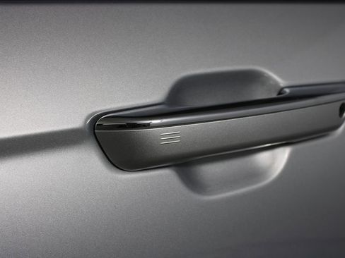 Used 2022 Jeep Grand Cherokee Overland w/ Luxury Tech Group IV image 33