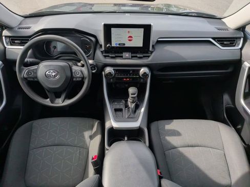 Used 2024 Toyota RAV4 XLE FWD image 27