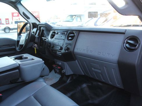 Used 2016 Ford F350 XL image 21