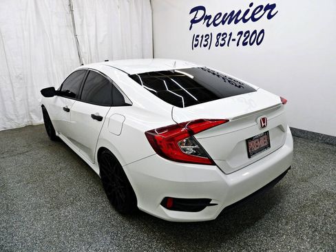 Used 2017 Honda Civic EX-T image 4