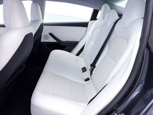Used 2024 Tesla Model 3 Standard Range RWD image 31
