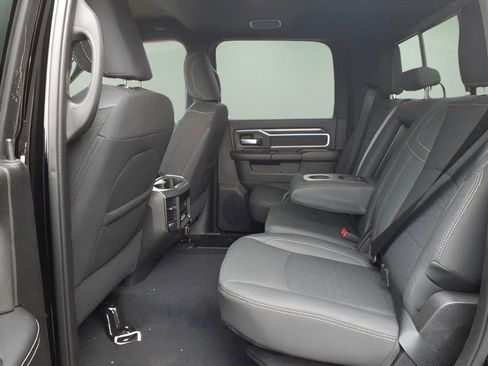 New 2026 RAM 2500 Big Horn AWD/4WD image 7