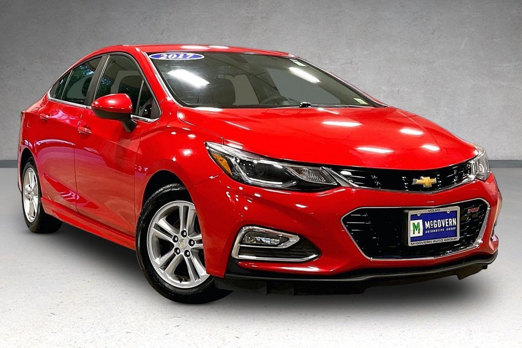 Used 2017 Chevrolet Cruze LT w/ RS Package FWD image 3